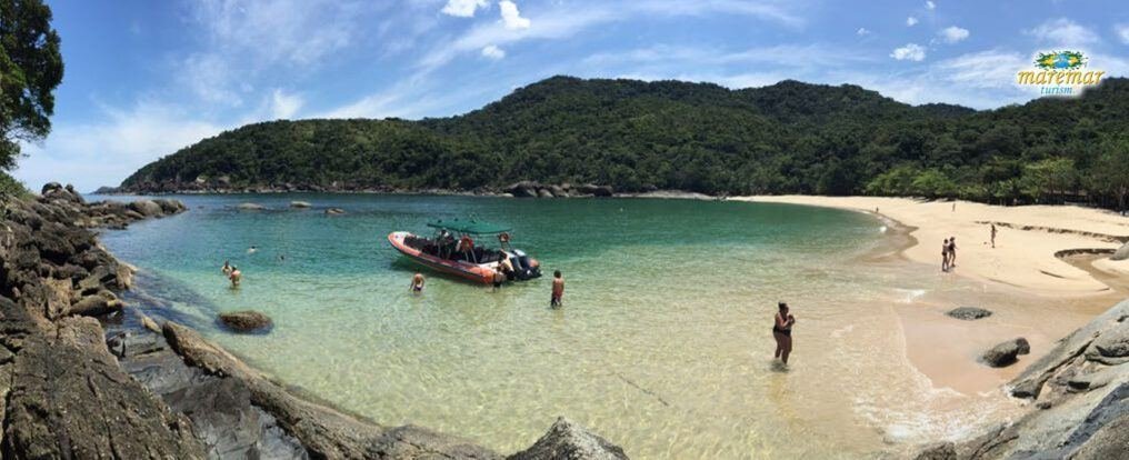 Praia da Indaiaúba, no litoral sul de Ilhabela